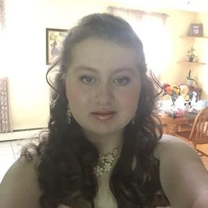 Meet your Posher, Abby